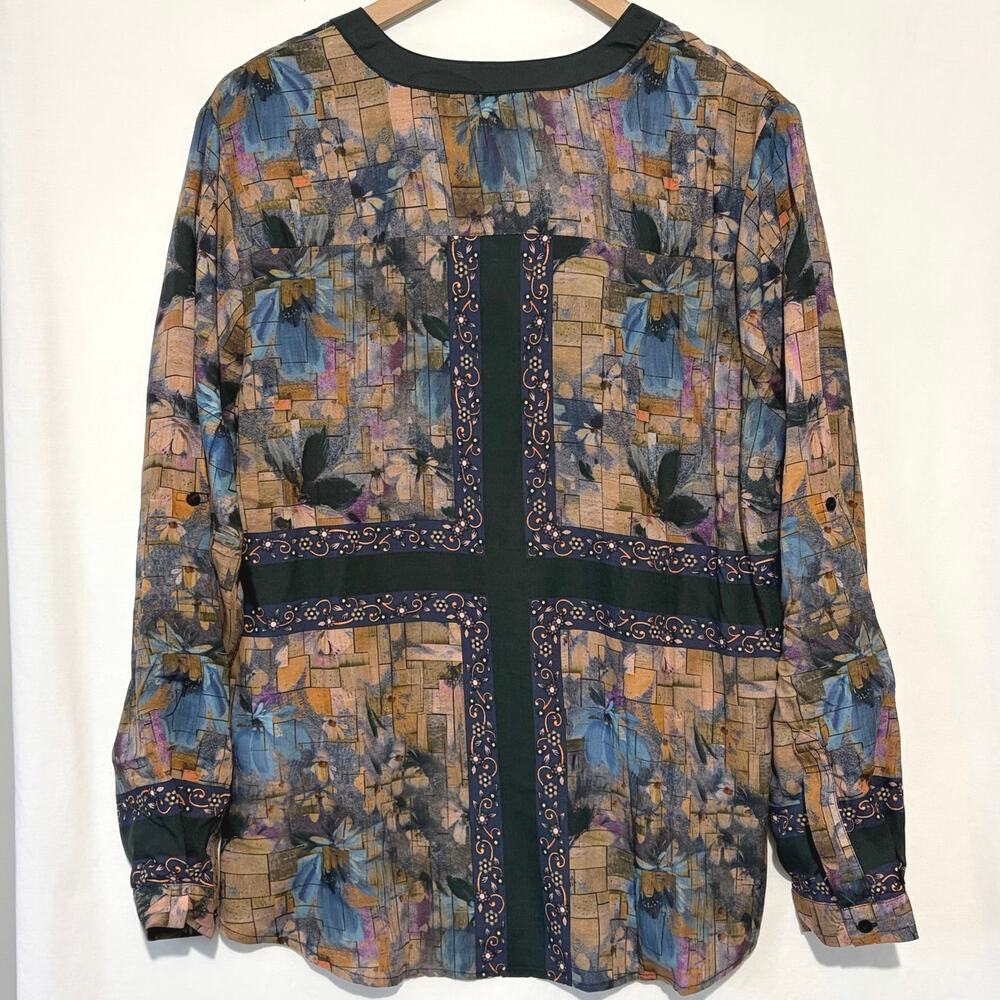 NWT Tolani Collection Artsy Blouse Button Down Multicolor Graphic Size Large